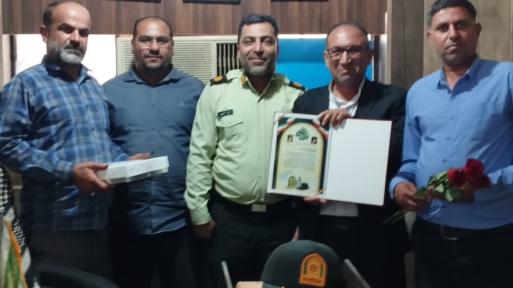 نیروی انتظامی نماد اقتدار و امنیت است