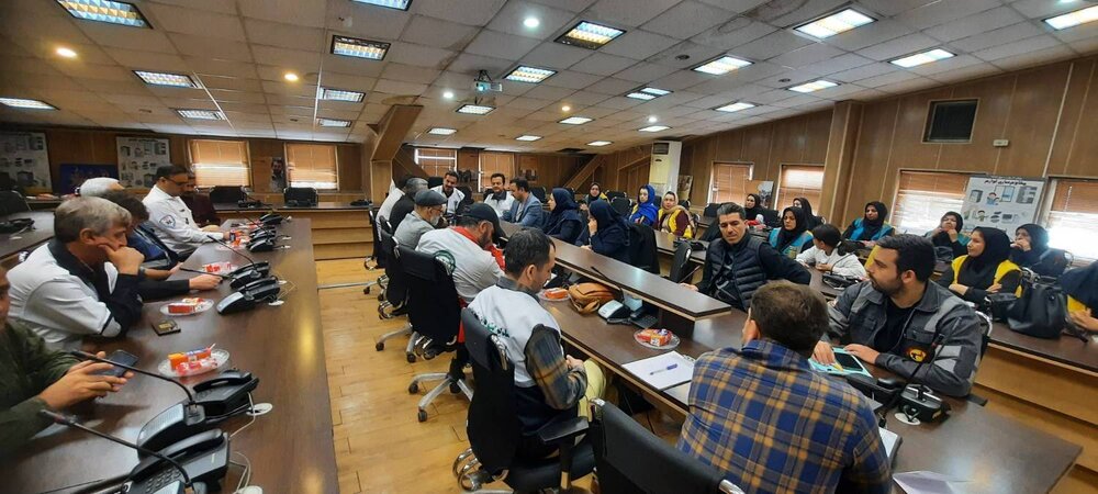 برگزاری مانور مدیریت بحران در مراکز درمانی و انتظامی منطقه ۱۷