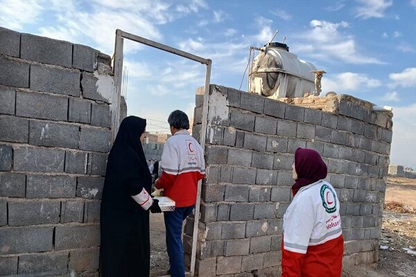 توزیع بیش از ۲۷ هزار بسته یلدانه در بین نیازمندان توسط هلالاحمر توزیع بیش از ۲۷ هزار بسته یلدانه در بین نیازمندان توسط هلالاحمر