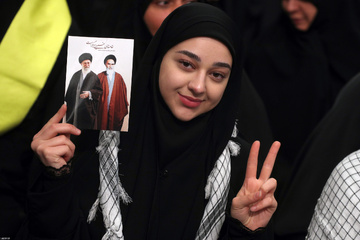 دیدار جمعی از خانواده‌های شهدای مدافع حرم و مقاومت بارهبرمعظم انقلاب