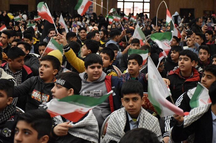 کنگره بزرگداشت ۴۹۰ شهید دانشآموز گلستان؛ چراغ راه نسل جوان کنگره بزرگداشت ۴۹۰ شهید دانشآموز گلستان؛ چراغ راه نسل جوان