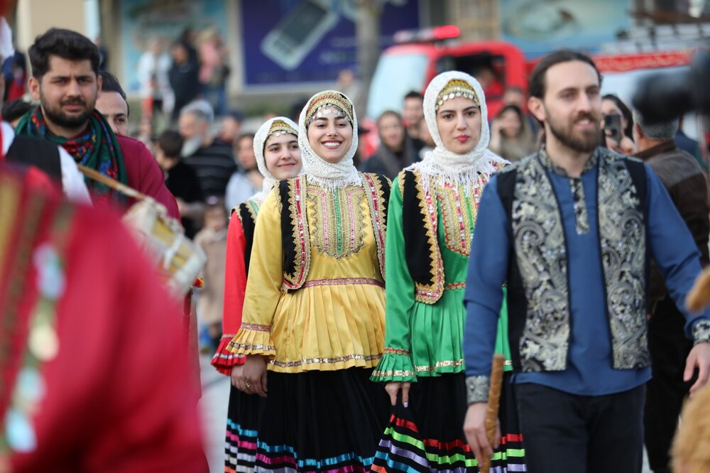 نمایش آیینی اقوام ایرانی در منطقه آزاد انزلی