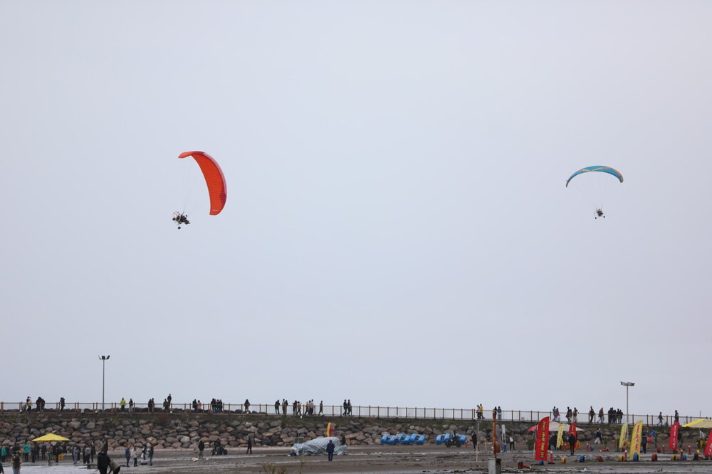 گزارش تصویری حضور گردشگران نوروزی در منطقه آزاد انزلی