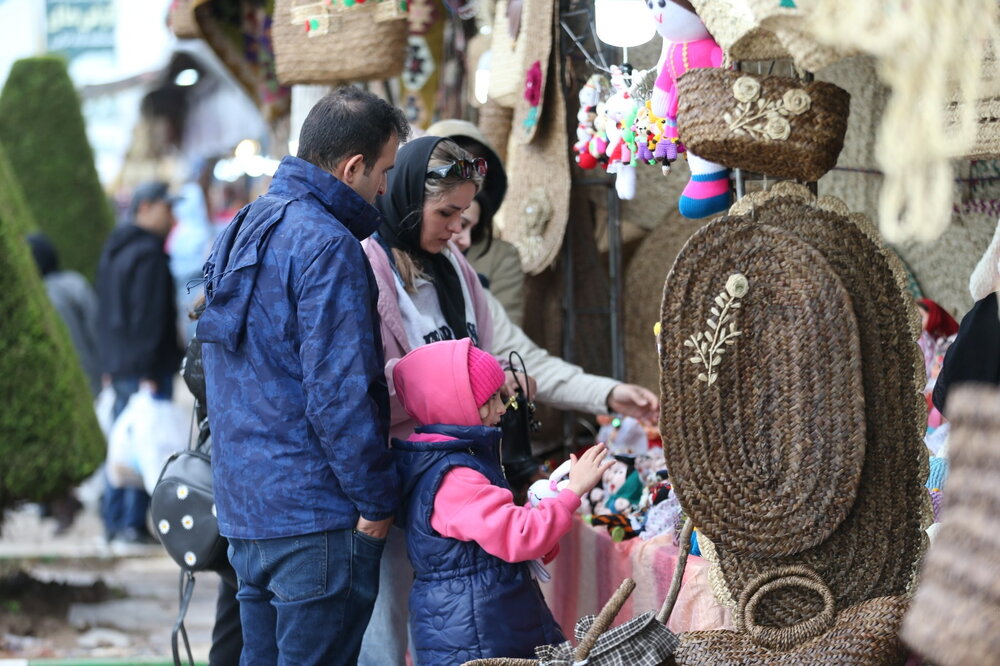 گزارش تصویری حضور گردشگران نوروزی در منطقه آزاد انزلی