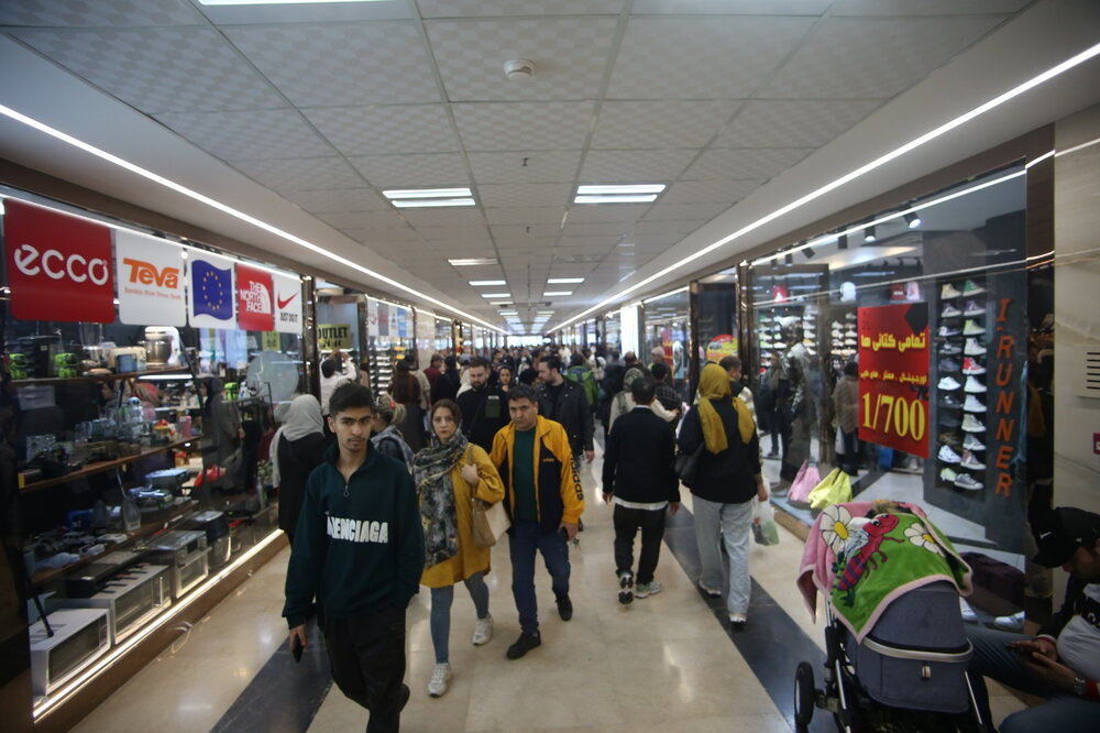 گزارش تصویری حضور گردشگران نوروزی در منطقه آزاد انزلی