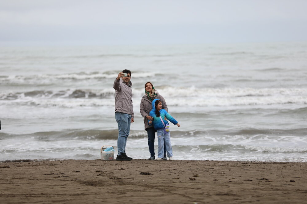 گزارش تصویری حضور گردشگران نوروزی در منطقه آزاد انزلی