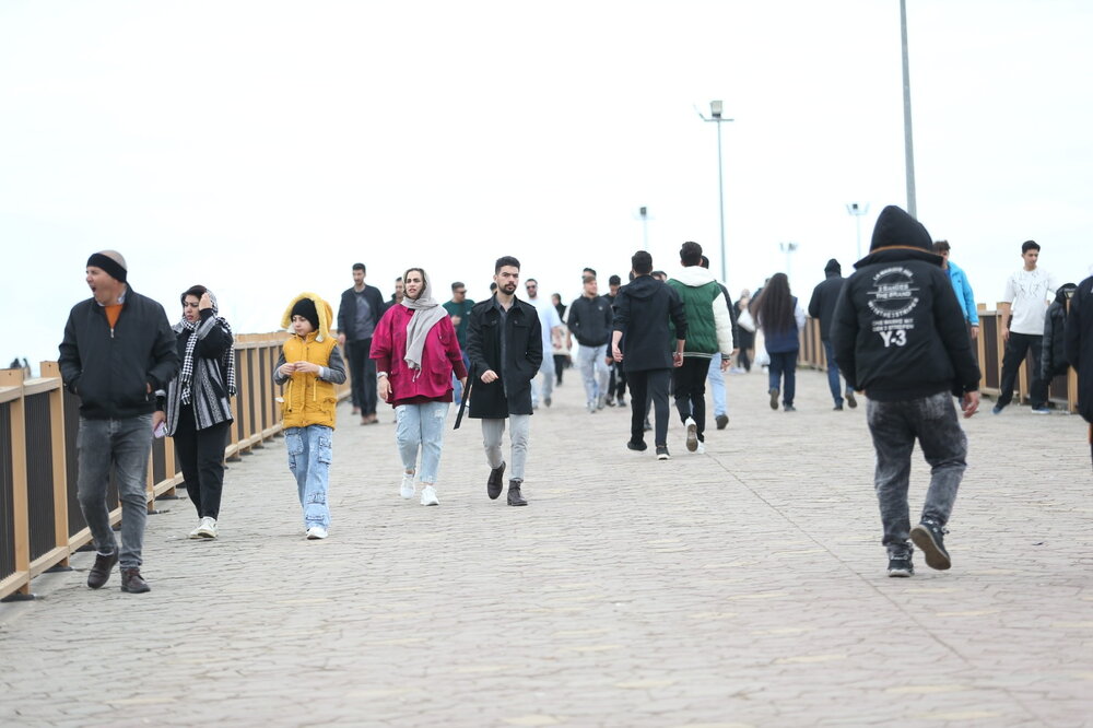 گزارش تصویری حضور گردشگران نوروزی در منطقه آزاد انزلی