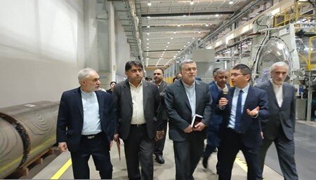 بازدید وزیر بهداشت از کارخانه پیشرفته تجهیزات پزشکی در چین؛ تأکید بر ضرورت نوسازی تجهیزات درمانی کشور بازدید وزیر بهداشت از کارخانه پیشرفته تجهیزات پزشکی در چین؛ تأکید بر ضرورت نوسازی تجهیزات درمانی کشور