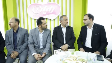 بازدید استاندار خراسان جنوبی از پاویون خوشه خشکبار استان در نمایشگاه اکسپو