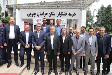 بازدید استاندار خراسان جنوبی از پاویون خوشه خشکبار استان در نمایشگاه اکسپو