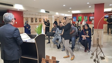چهارمین نمایشگاه گروهی عکس همین حوالی