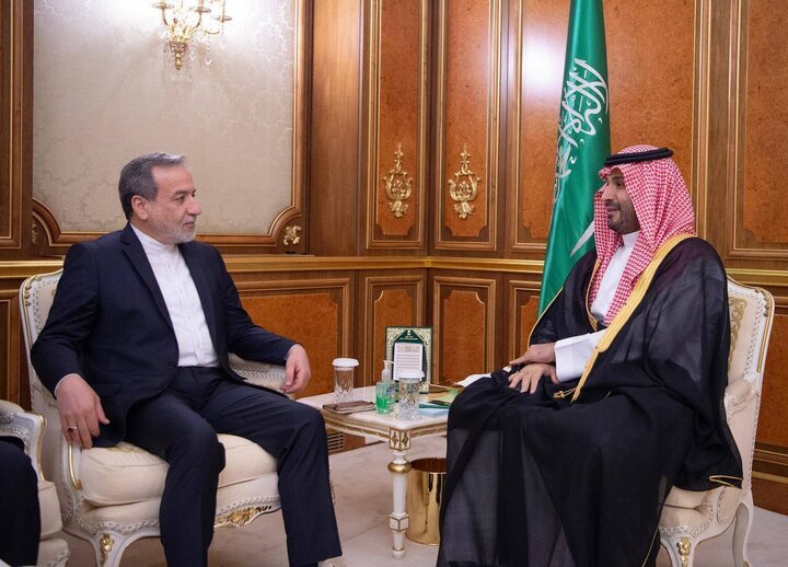 دیدار وزیر امور خارجه با ولیعهد عربستان سعودی