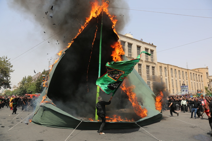خیمه سوزان ظهر عاشورا تهران