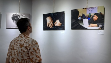 نمایشگاه گروهی عکس مادرانه