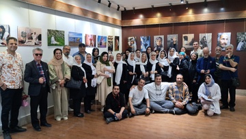 نمایشگاه گروهی عکس مادرانه