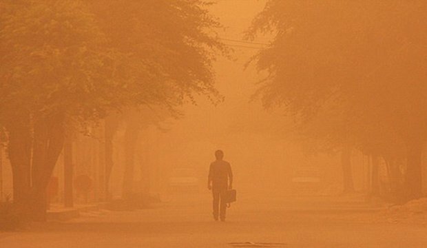 هجوم گرد و غبار به خراسان جنوبی؛ نفس شهرها به شماره افتاد هجوم گرد و غبار به خراسان جنوبی؛ نفس شهرها به شماره افتاد