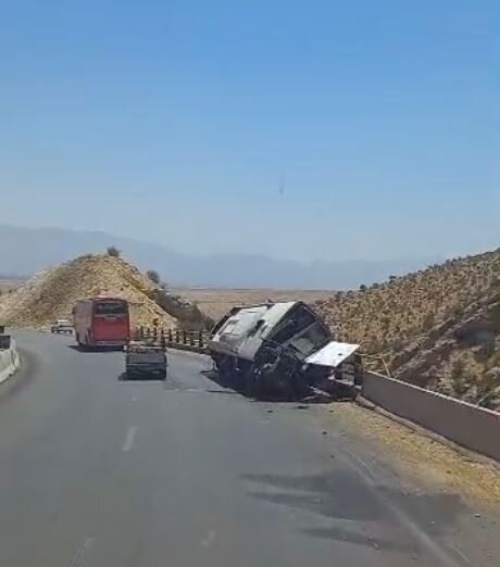 ۱۵ کشته و ۲۷ مصدوم در حادثه واژگونی اتوبوس
