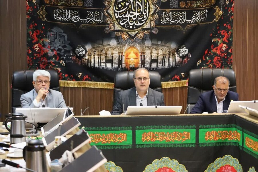 رشت یکی از ۱۰ شهر پایلوت در پروژه ملی شهر دوستدار سالمند / بررسی خدمات سلامت سالمندی و توانبخشی در نشست کمیسیون بهداشت شورای شهر