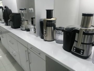 بازدید خبرنگاران لامِرد فارس از گروه تولید لوازم خانگی «فالکه»