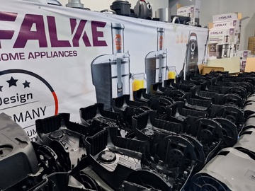 بازدید خبرنگاران لامِرد فارس از گروه تولید لوازم خانگی «فالکه»