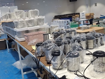 بازدید خبرنگاران لامِرد فارس از گروه تولید لوازم خانگی «فالکه»