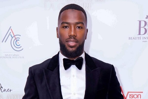 مهاجم جدید استقلال امروز وارد تهران می شود