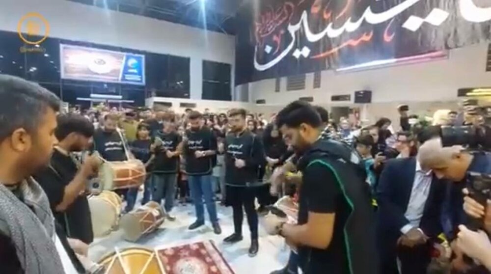نخستین گروه از زائران اربعین حسینی(ع) از فرودگاههای شیراز و لامرد راهی نجف اشرف شدند نخستین گروه از زائران اربعین حسینی(ع) از فرودگاههای شیراز و لامرد راهی نجف اشرف شدند