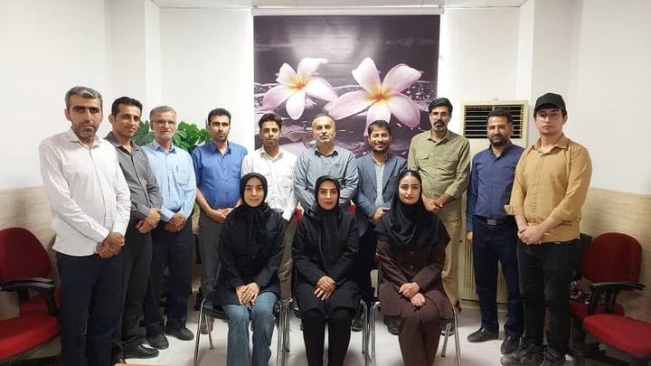 تجلیل شبکه بهداشت و درمان لامرد از خبرنگاران لامِرد