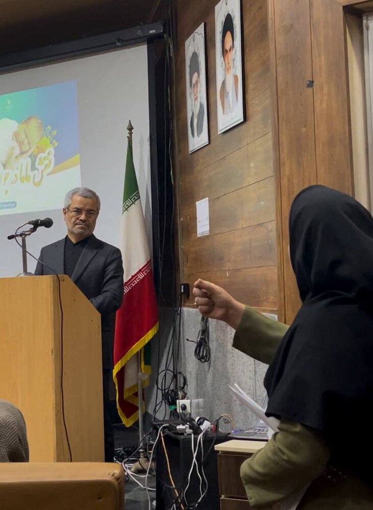 گزارش تصویری نشست نقش ماما در جوانی جمعیت