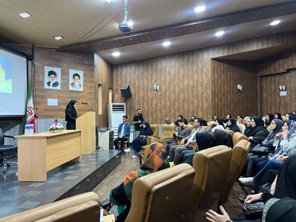 گزارش تصویری نشست نقش ماما در جوانی جمعیت