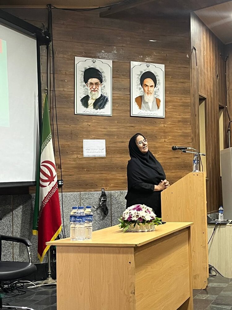 گزارش تصویری نشست نقش ماما در جوانی جمعیت