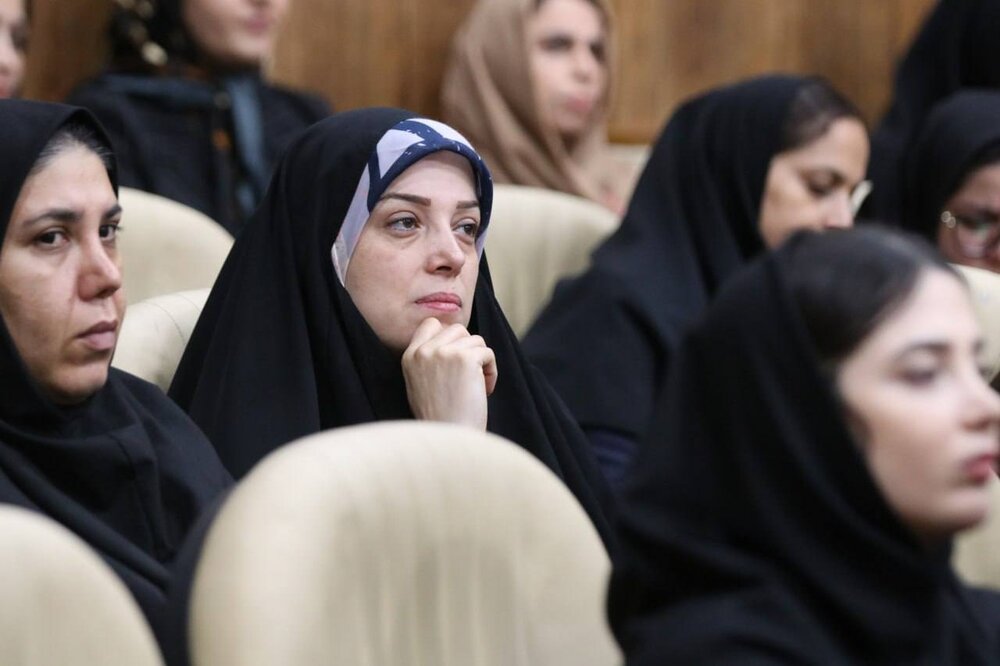 گزارش تصویری نشست نقش ماما در جوانی جمعیت