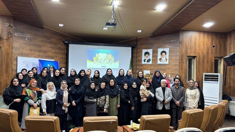 گزارش تصویری نشست نقش ماما در جوانی جمعیت