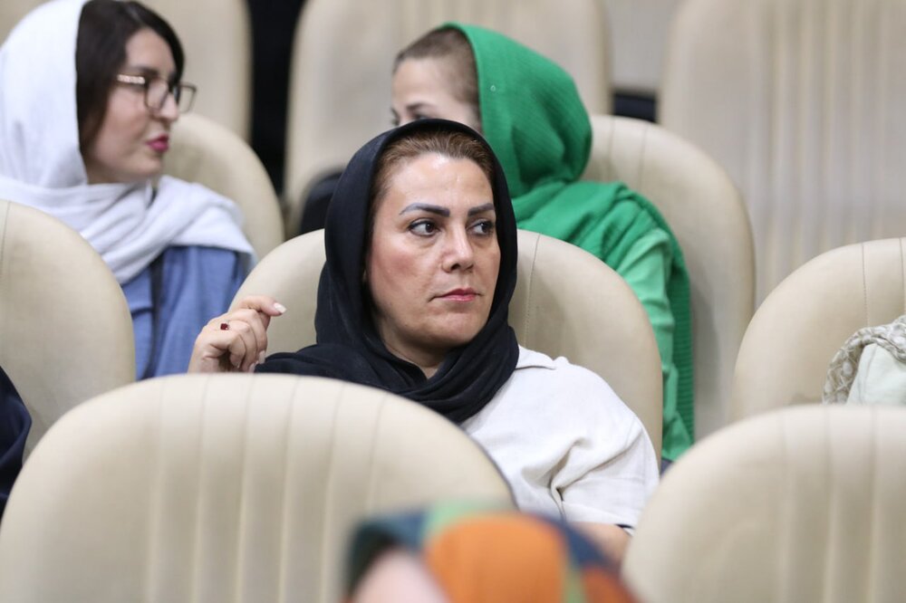 گزارش تصویری نشست نقش ماما در جوانی جمعیت