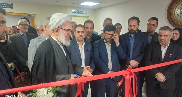 وزارت بهداشت تا پایان سال ۶ هزار تخت جدید افتتاح می‌کند/ جذب ۲۷ هزار پرستار برای تقویت خدمات درمانی