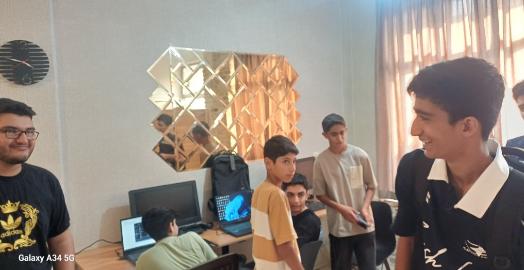 آموزش هوش مصنوعی برای نوجوانان با حمایت بهزیستی؛ قدمی نو در مسیر توانمندسازی نسل آینده