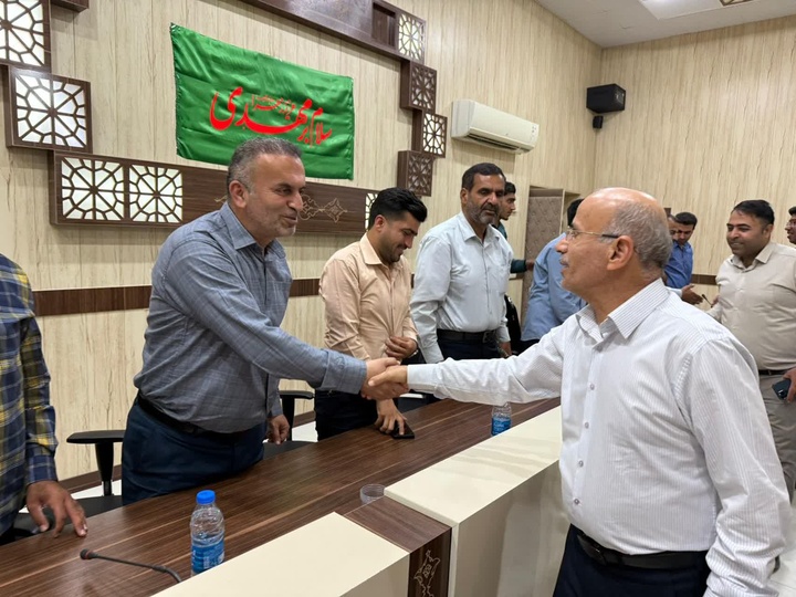 نشست صمیمانه همفکری و هم اندیشی نماینده مردم لامرد و مهر در مجلس با فعالان رسانه و فضای مجازی