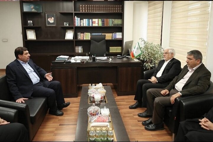 عارف به دیدار معاون اول‌های دولت‌های قبل رفت