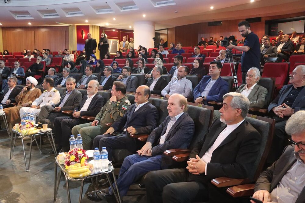 خیرین سلامت و نیروهای مسلح نقش مهمی در توسعه زیرساخت‌های درمانی دارند