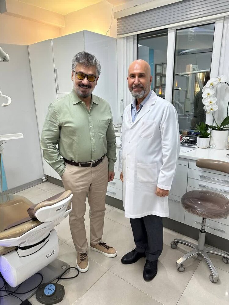 محمد صادقی در کلینیک دکتر فولادگر