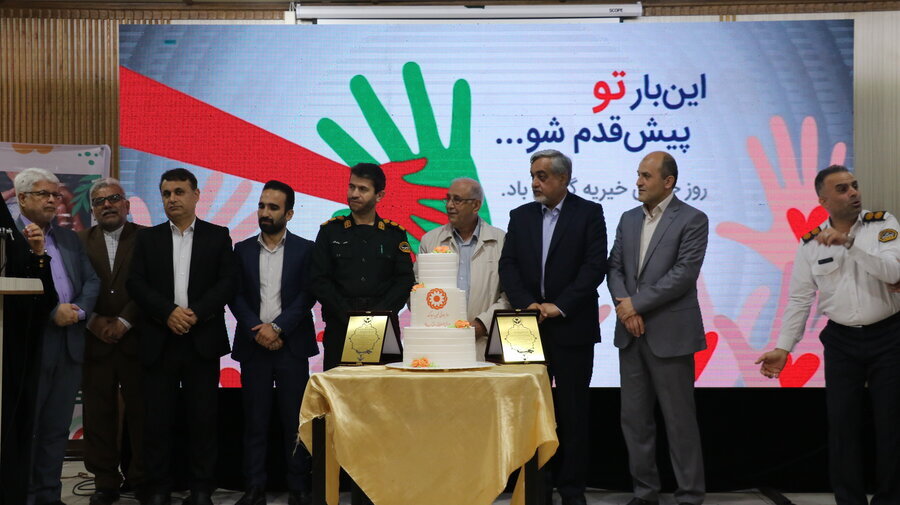 مشارکت خیرین، پشتوانه جذب ۱۰۰ میلیارد تومان کمک مردمی در بهزیستی گیلان مشارکت خیرین، پشتوانه جذب ۱۰۰ میلیارد تومان کمک مردمی در بهزیستی گیلان