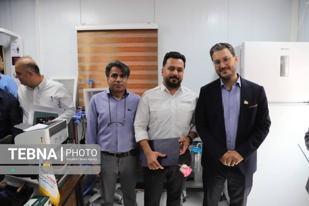 تجلیل از کادر درمان و اجرای برنامه غربالگری سلامت در منطقه ویژه اقتصادی لامرد