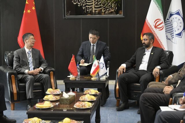 دیدار سفیر چین با شهردار ساری؛ پیوند دو فرهنگ در مسیر راه ابریشم دیدار سفیر چین با شهردار ساری؛ پیوند دو فرهنگ در مسیر راه ابریشم