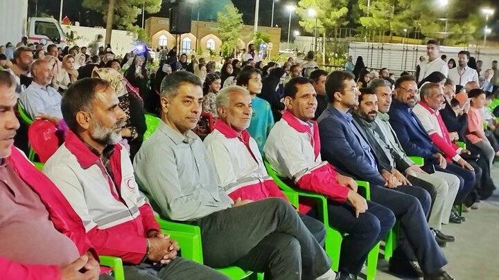 آموزش کمک‌های اولیه در قالب جشن مردمی؛ رضایت کامل شهروندان از برنامه هلال‌احمر