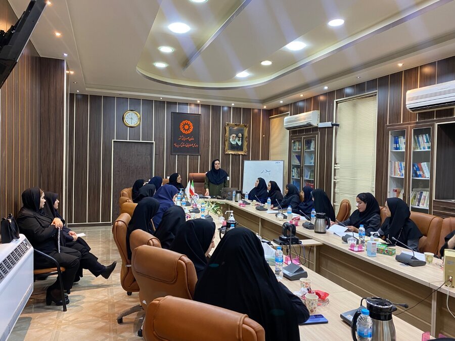 توان‌افزایی بانوان سرپرست خانوار با اجرای غربالگری سلامت جسمانی