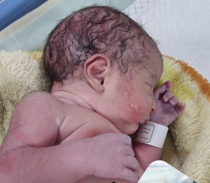 مادر گیلانی در ۲۶ سالگی صاحب ششمین فرزند شد