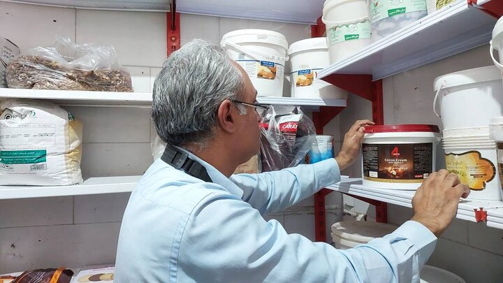 تعطیلی یک واحد صنفی بدلیل عدم رعایت موازین و مقررات بهداشتی در شهرستان لامرد