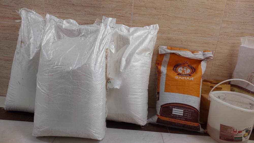 تعطیلی یک واحد صنفی بدلیل عدم رعایت موازین و مقررات بهداشتی در شهرستان لامرد