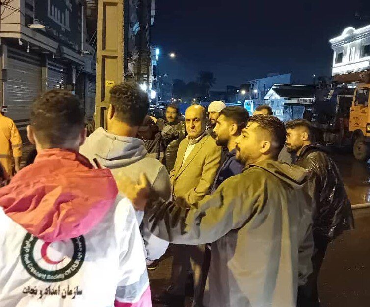 بازدید استاندار گیلان از مناطق آب‌گرفته بندر انزلی