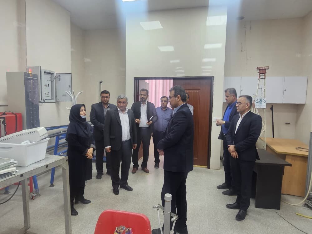 آغاز فصل جدیدی از همکاری برای رشد علمی لامِرد
از همدلی مدیران تا گفت‌وگوی صمیمی فرماندار با دانشجویان